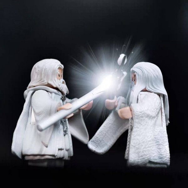 Lord of the Rings Gandalf vs Saruman