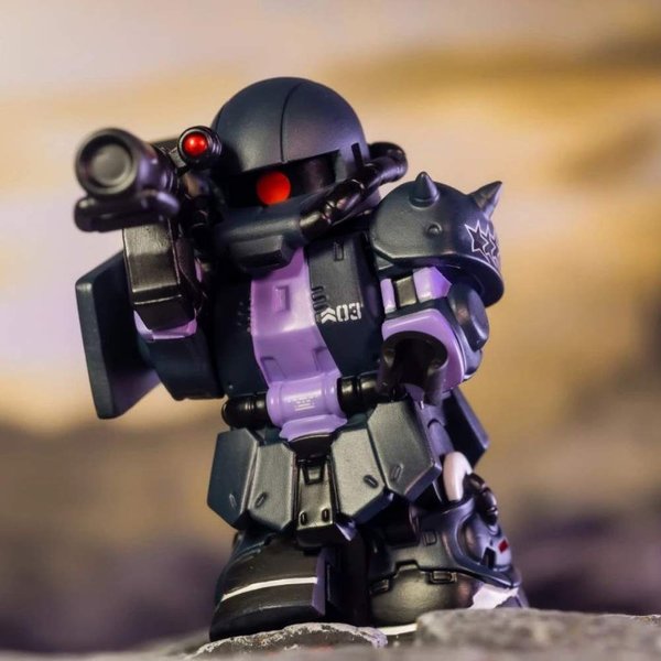 Gundam Zaku Black Tri-stars