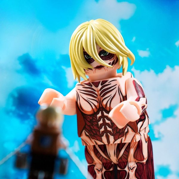 Attack on Titan Annie Leonhart Titan